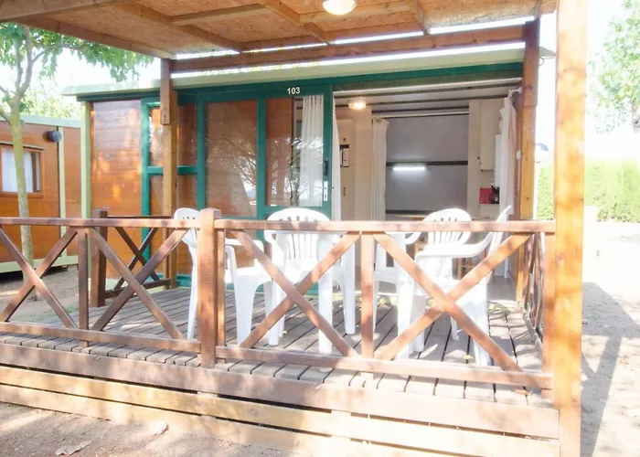 Relax Ge Kamp alanı Montrás